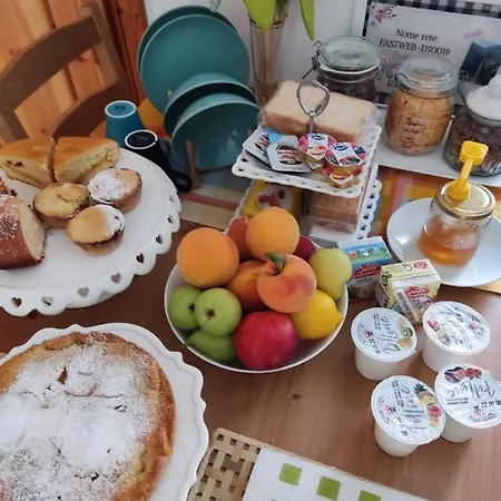 לינה וארוחת בוקר A Casa Di Carla